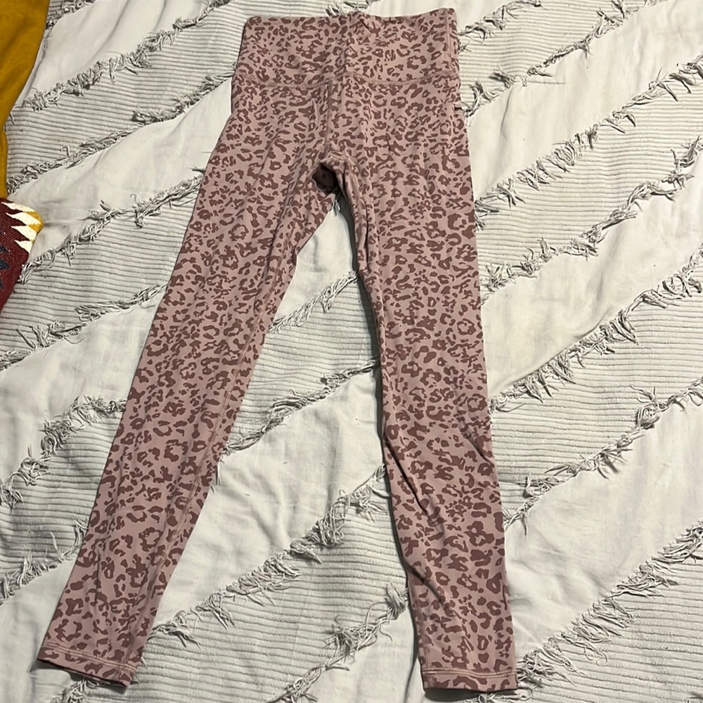 Athelta Pink Cheetah Print Leggings Size XS